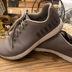 NO BULL Clay-Speckled trainers!